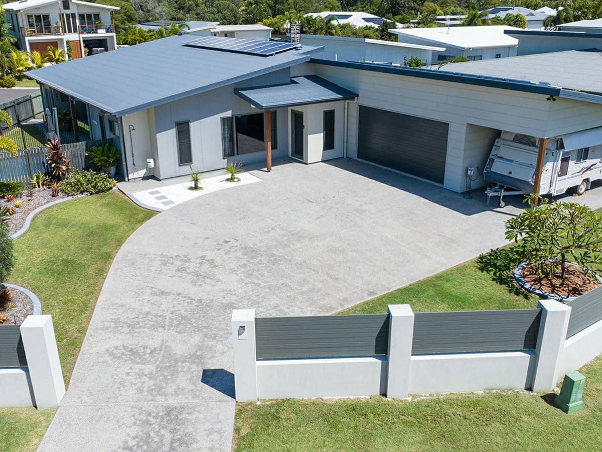 18 Waterfront Drive, AGNES WATER, Agnes Water - Thumbnail 3
