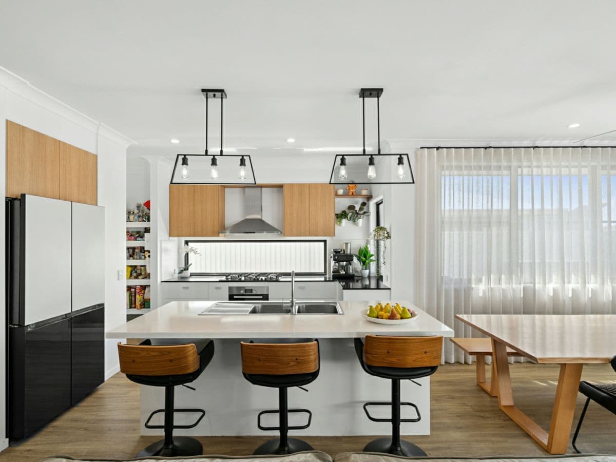 8 Mosman Court, BARINGA, Baringa - Thumbnail 3