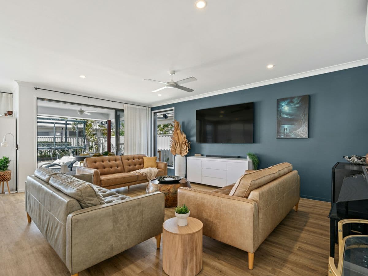 8 Mosman Court, BARINGA, Baringa - Thumbnail 4