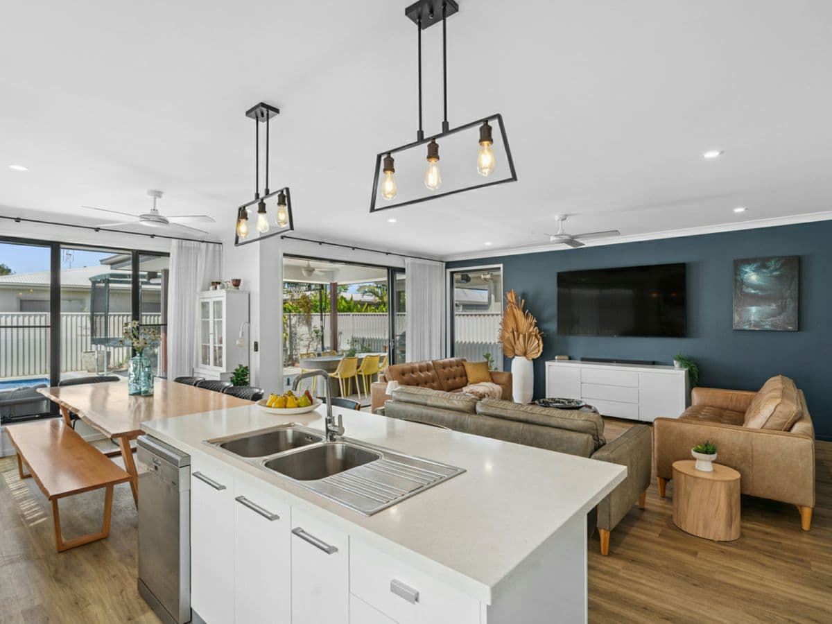 8 Mosman Court, BARINGA, Baringa - Thumbnail 5