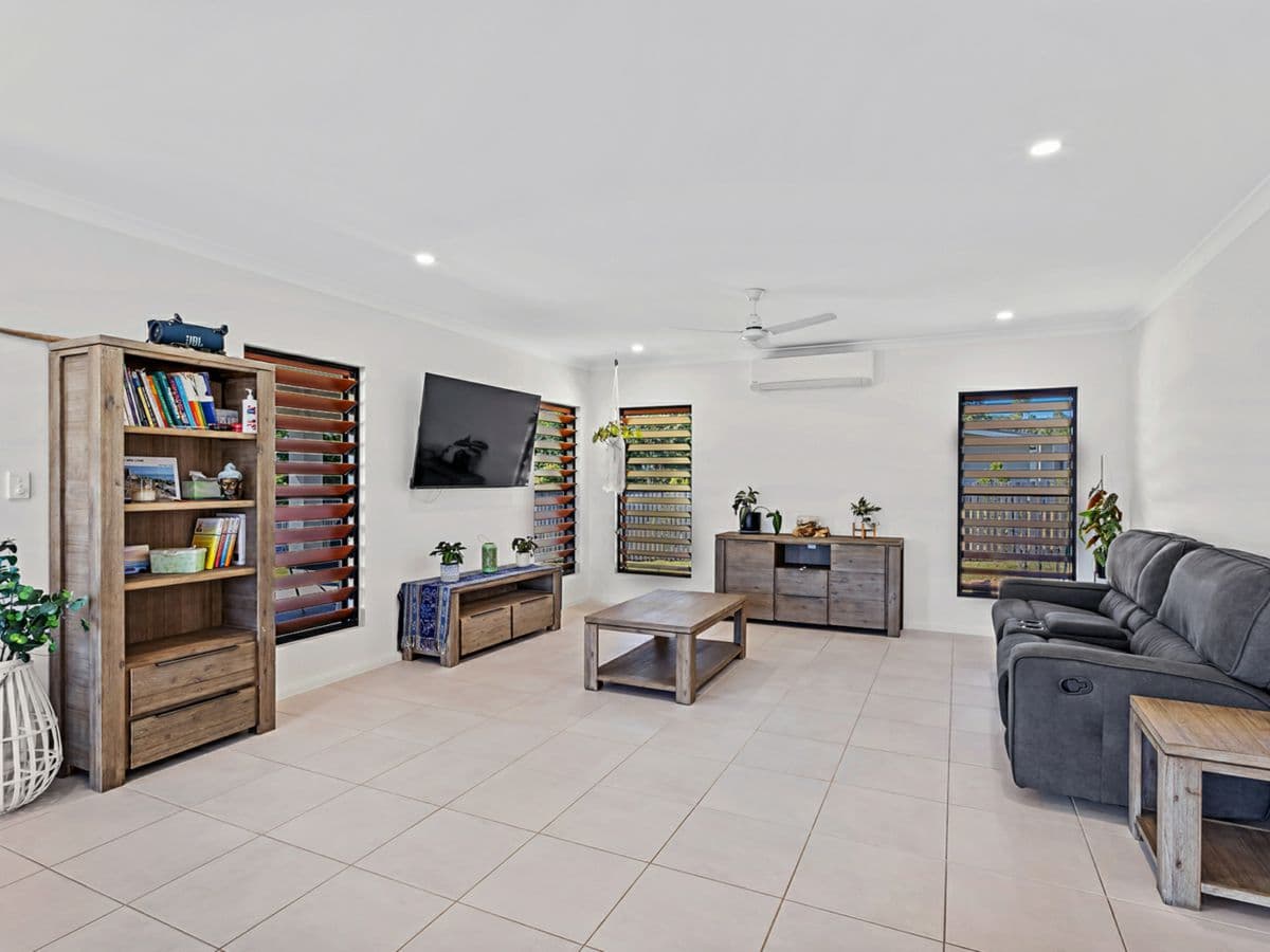 8 Lyndon Court, CANNON VALLEY, Cannon Valley - Thumbnail 5
