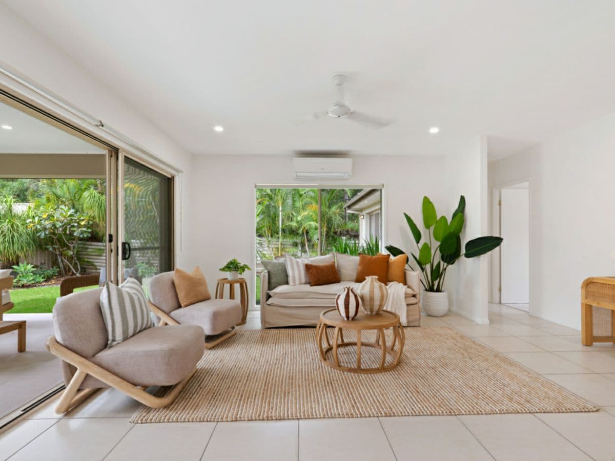 50 Dellwood Circuit, MOLENDINAR, Molendinar - Thumbnail 2