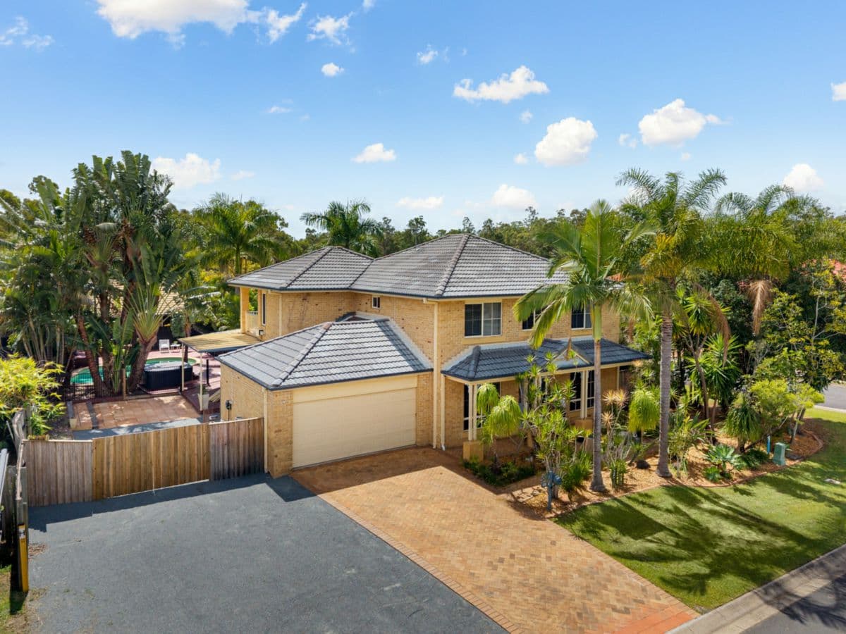 12 Janus Grove, SPRINGFIELD LAKES, Springfield Lakes - Thumbnail 2