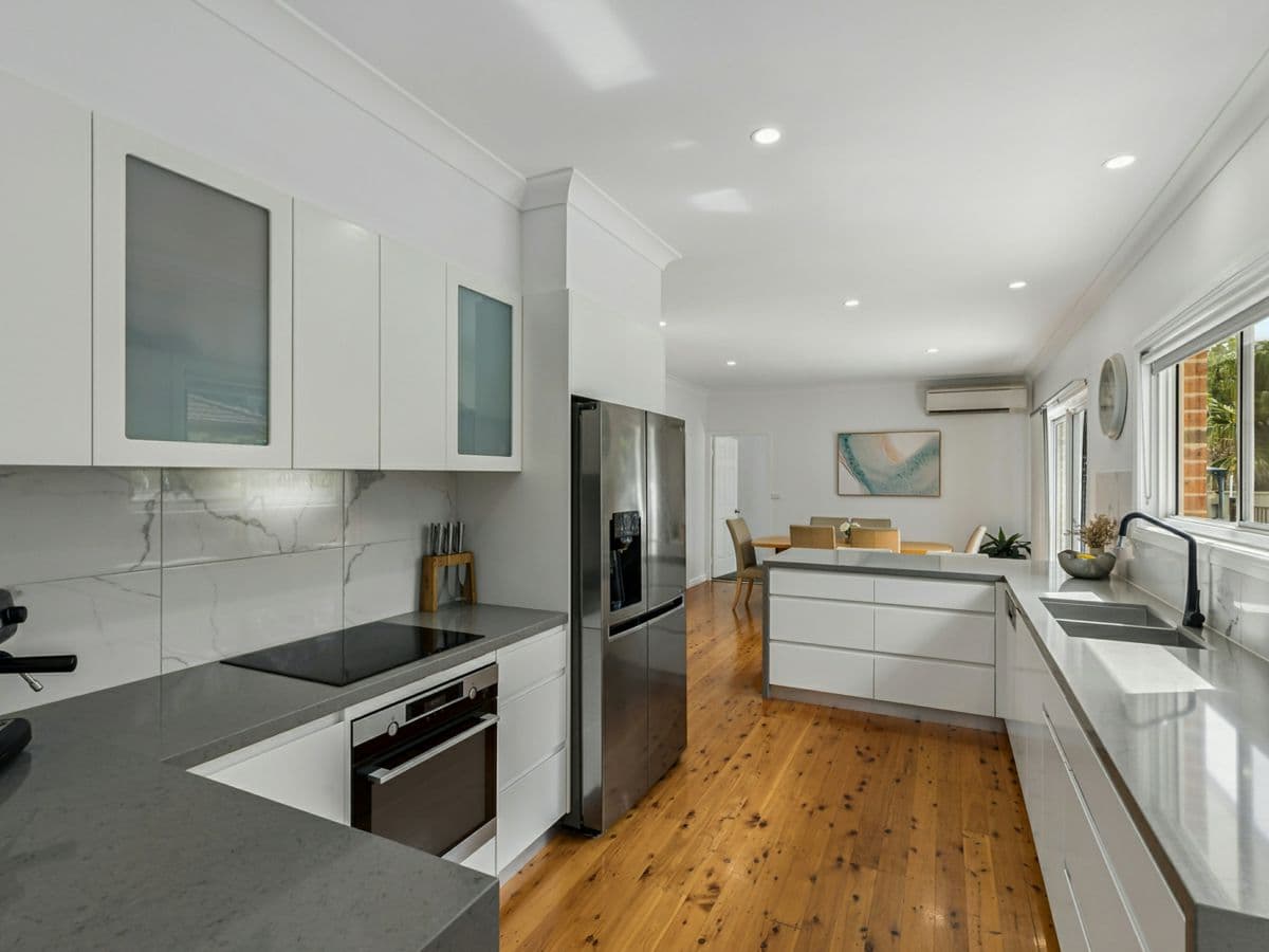 11 O'Donnell Crescent, LISAROW, Lisarow - Thumbnail 2