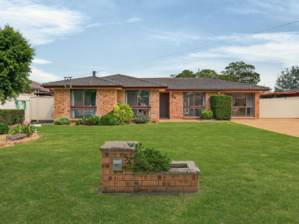 54 Orleans Crescent, TOONGABBIE, Toongabbie - Image 1
