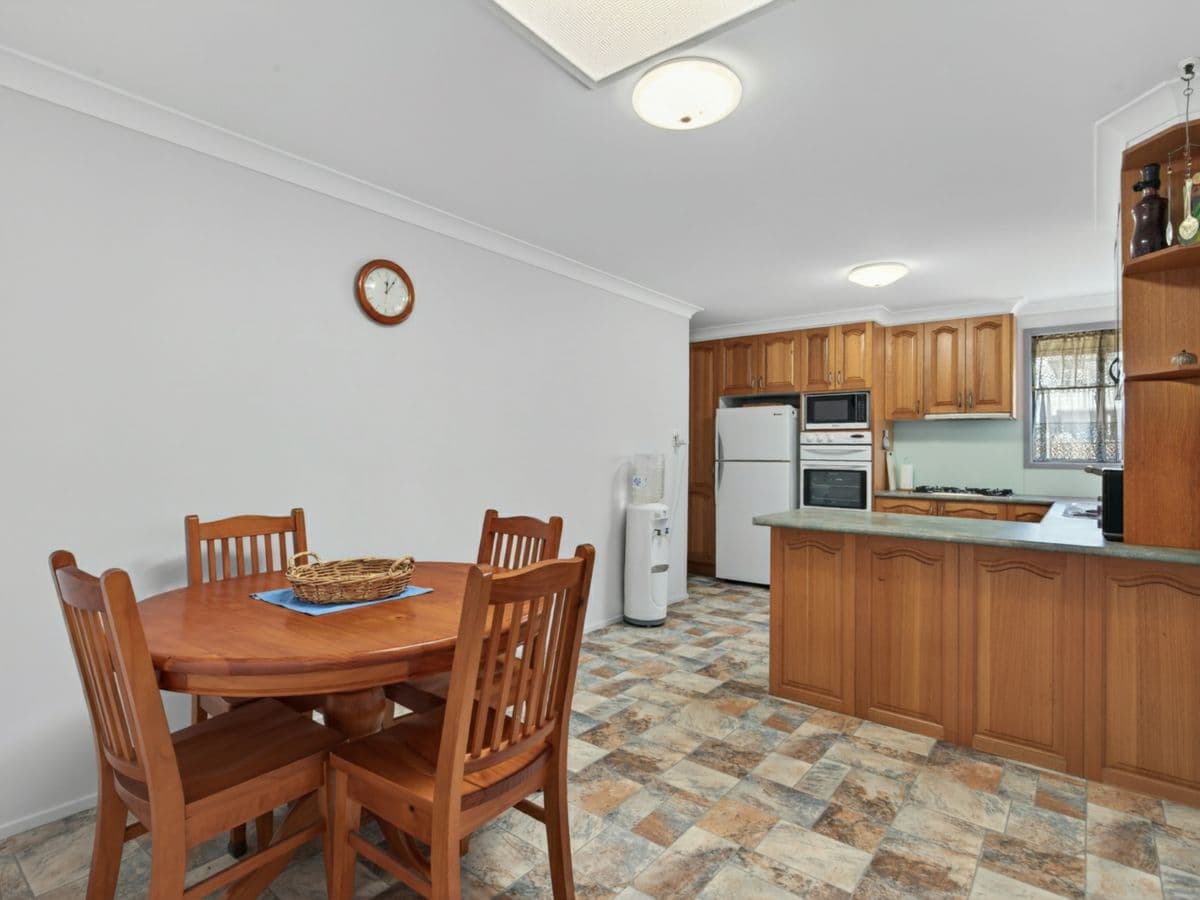 54 Orleans Crescent, TOONGABBIE, Toongabbie - Thumbnail 3