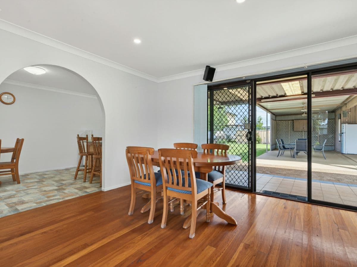 54 Orleans Crescent, TOONGABBIE, Toongabbie - Thumbnail 4