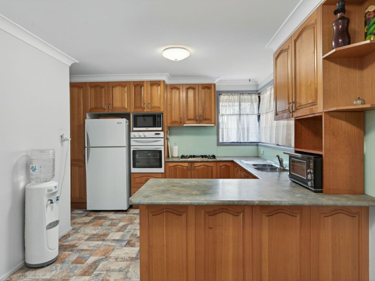 54 Orleans Crescent, TOONGABBIE, Toongabbie - Thumbnail 5