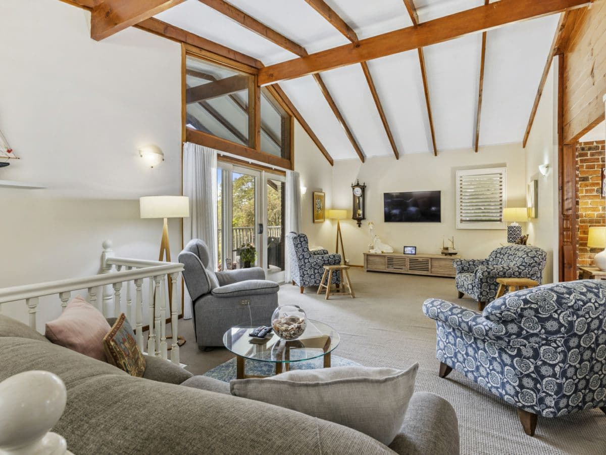 54 Tallwood Avenue, MOLLYMOOK BEACH, Mollymook Beach - Thumbnail 6