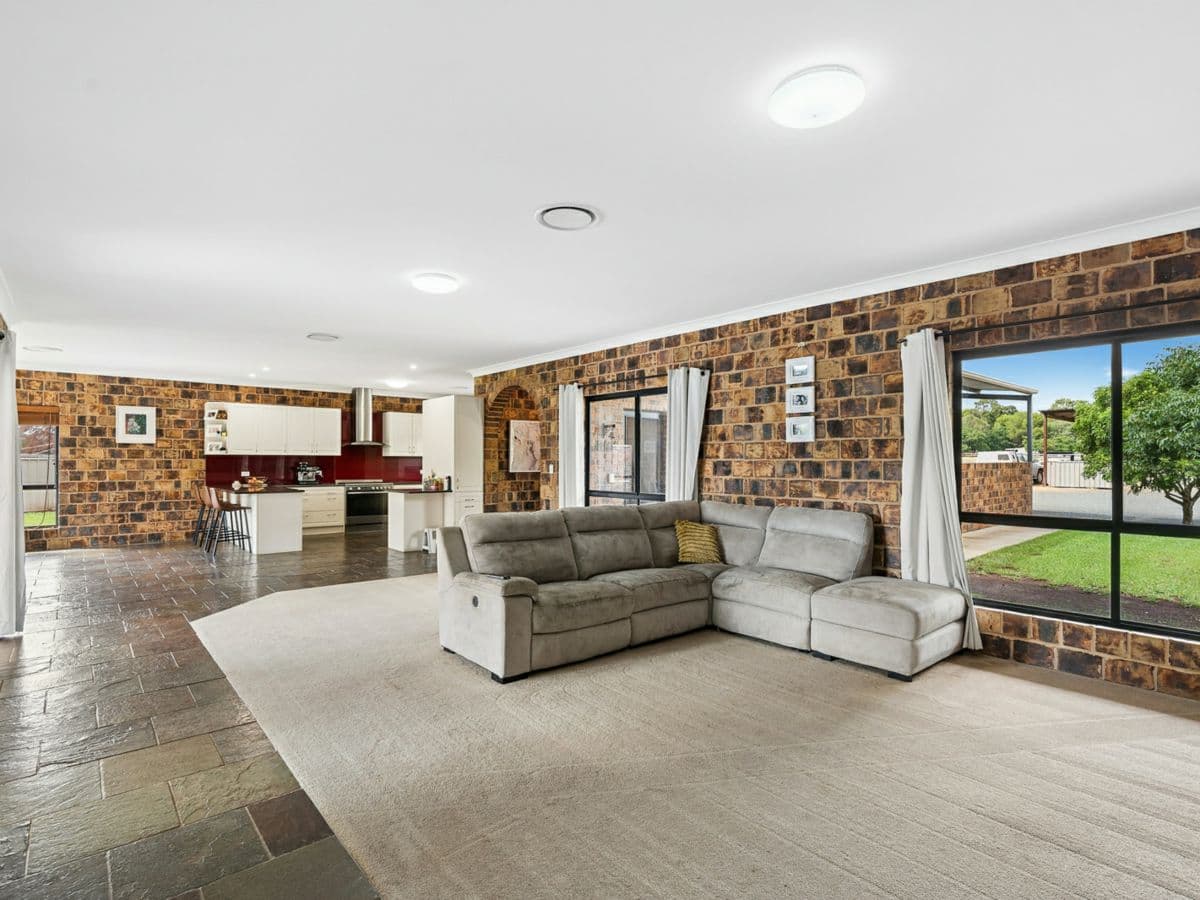 94 Trungley Hall Road, TEMORA, Temora - Thumbnail 2