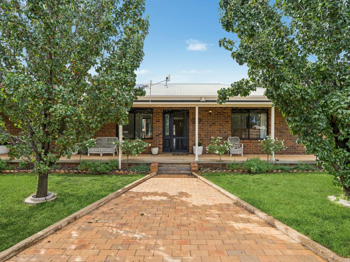 94 Trungley Hall Road, TEMORA, Temora - Thumbnail 4