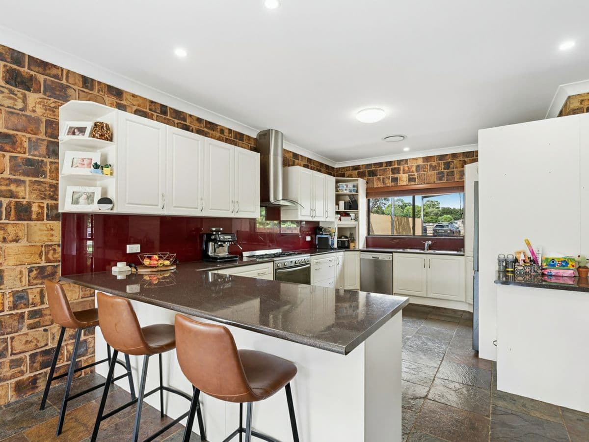 94 Trungley Hall Road, TEMORA, Temora - Thumbnail 6