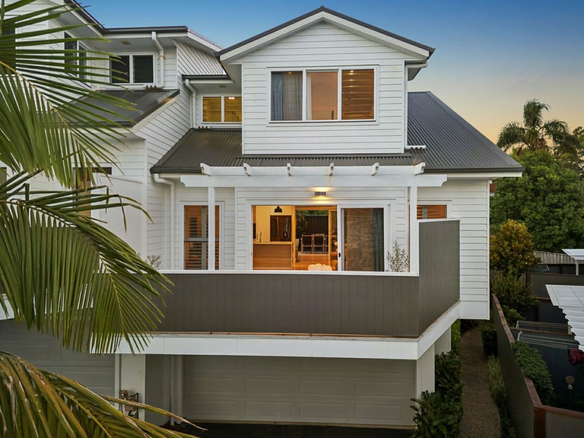 8/6 Ghersi Avenue, WAMBERAL, Wamberal - Image 1