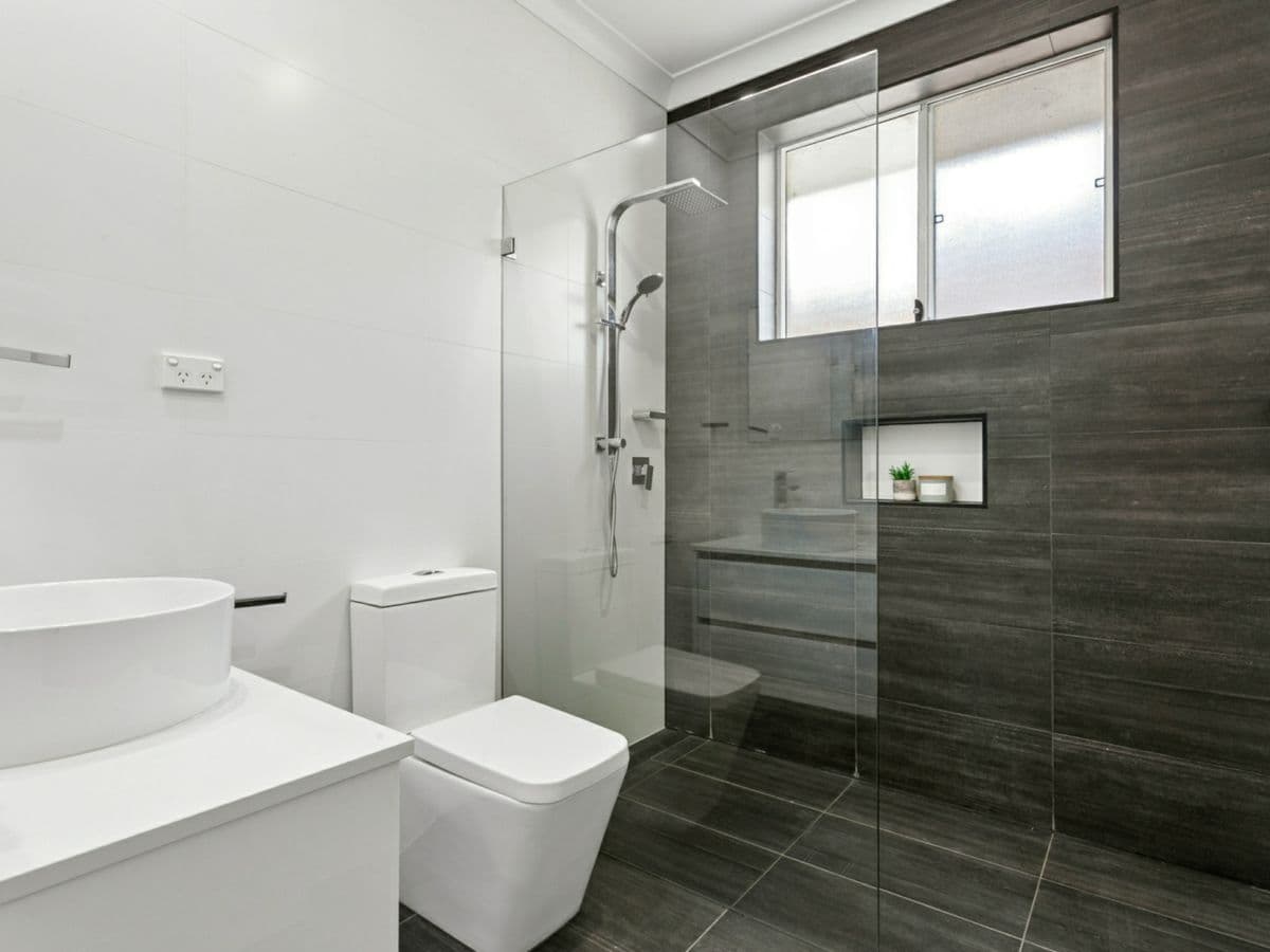 1 Angus Avenue, PEAKHURST, Peakhurst - Thumbnail 4
