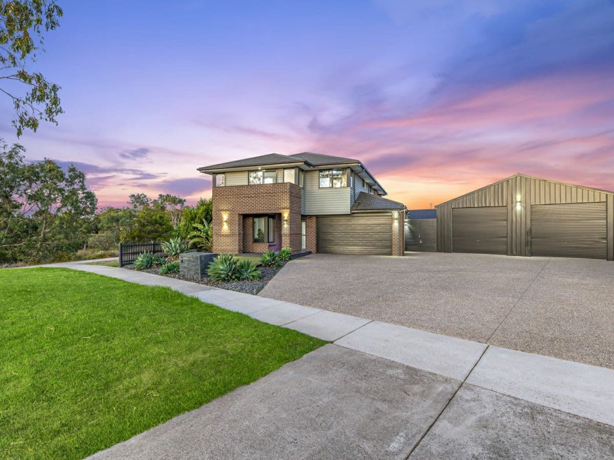 303 Charlemont Road, ARMSTRONG CREEK, Armstrong Creek - Image 1