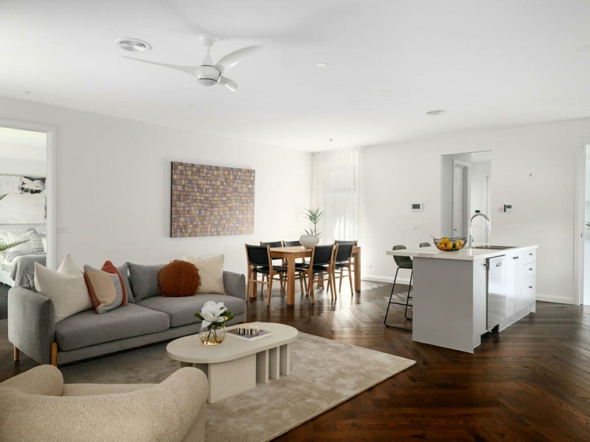 3/20 Oxford Street, CAMBERWELL, Camberwell - Thumbnail 2