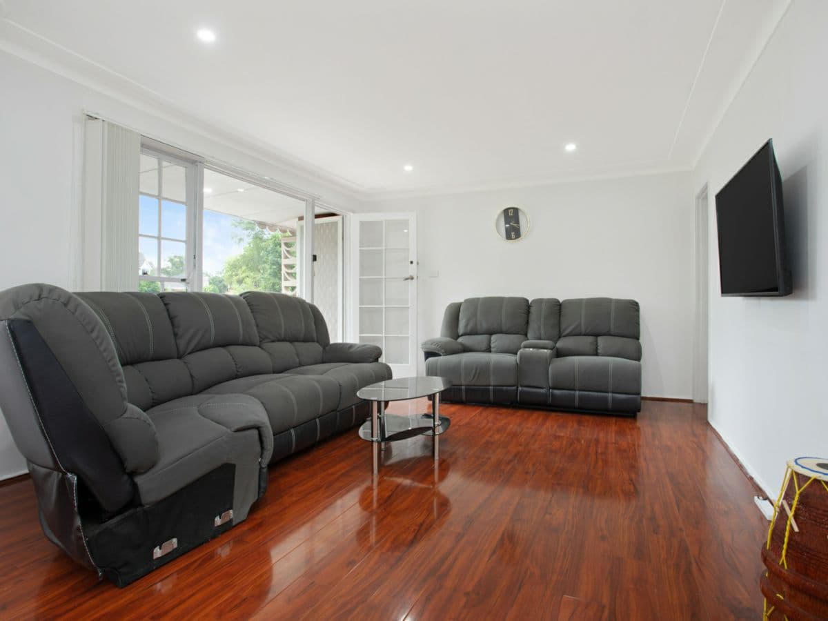 208 North Rocks Road, NORTH ROCKS, North Rocks - Thumbnail 2