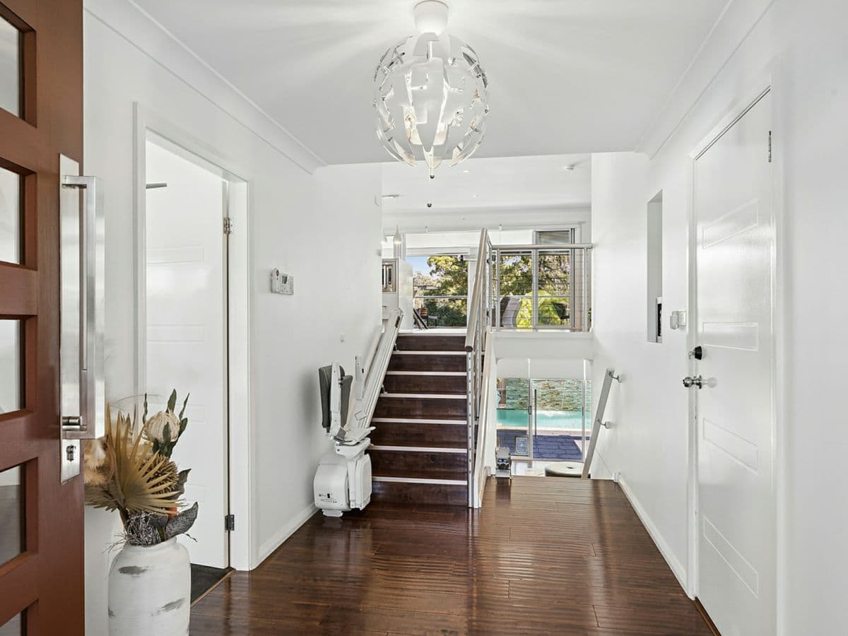 6 Oscar Drive, CHITTAWAY POINT, Chittaway Point - Thumbnail 3