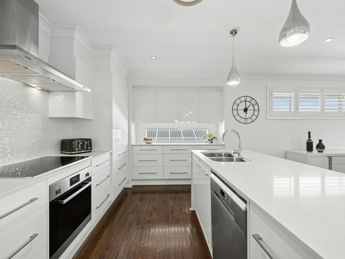 6 Oscar Drive, CHITTAWAY POINT, Chittaway Point - Thumbnail 5