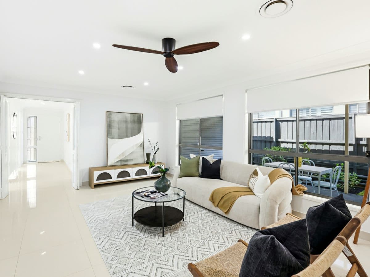 17 Parklea Drive, PARKLEA, Parklea - Thumbnail 3