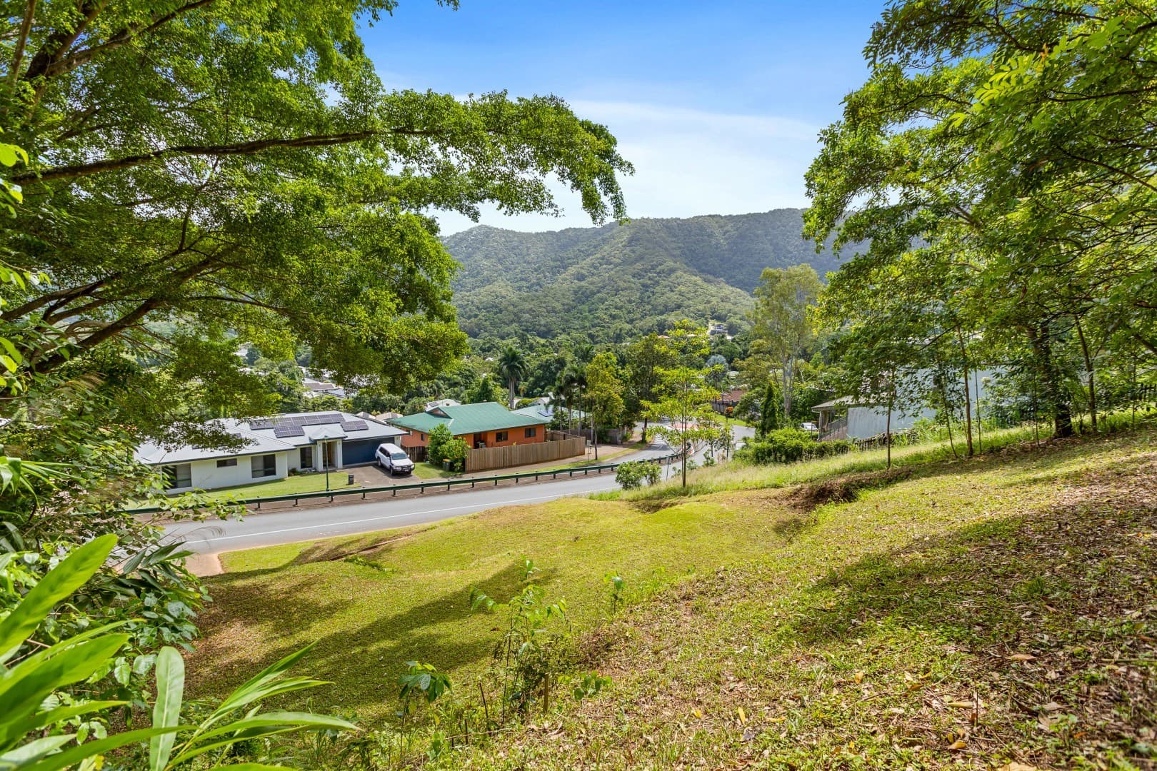 26 Timberlea Drive, Bentley Park, Bentley Park - Thumbnail 5