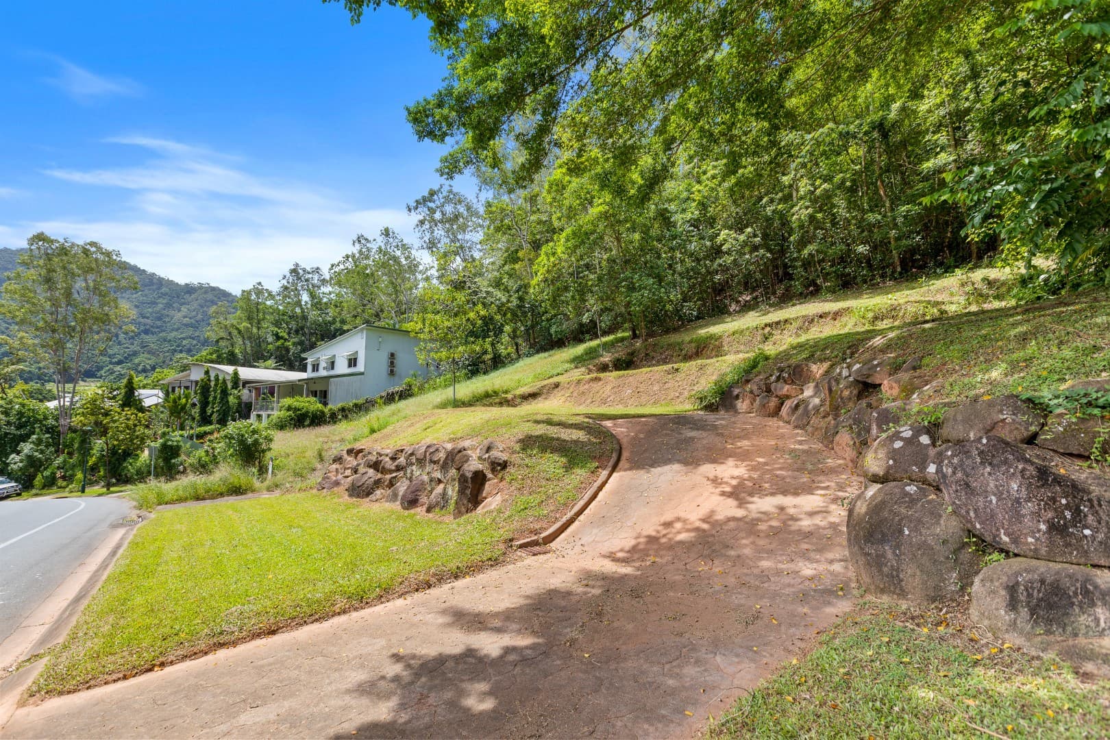 26 Timberlea Drive, Bentley Park, Bentley Park - Thumbnail 6
