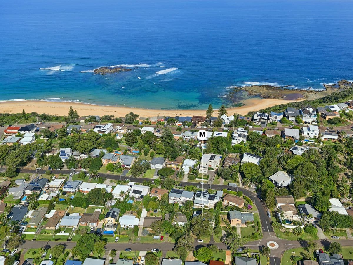 37 Noorong Avenue, FORRESTERS BEACH, Forresters Beach - Thumbnail 2
