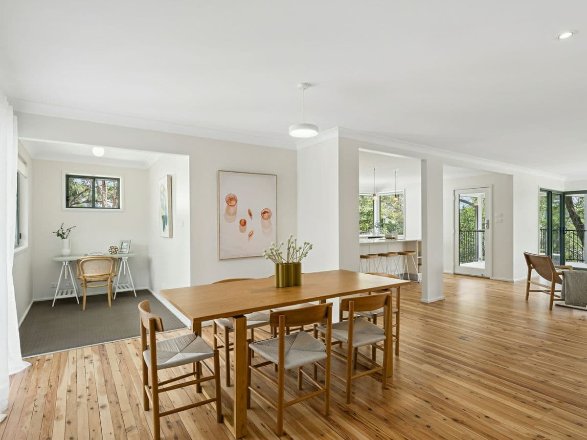 76 Ross Crescent, BLAXLAND, Blaxland - Thumbnail 3