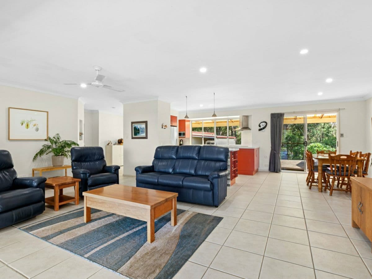 515 Ilkley Road, ILKLEY, Ilkley - Thumbnail 8