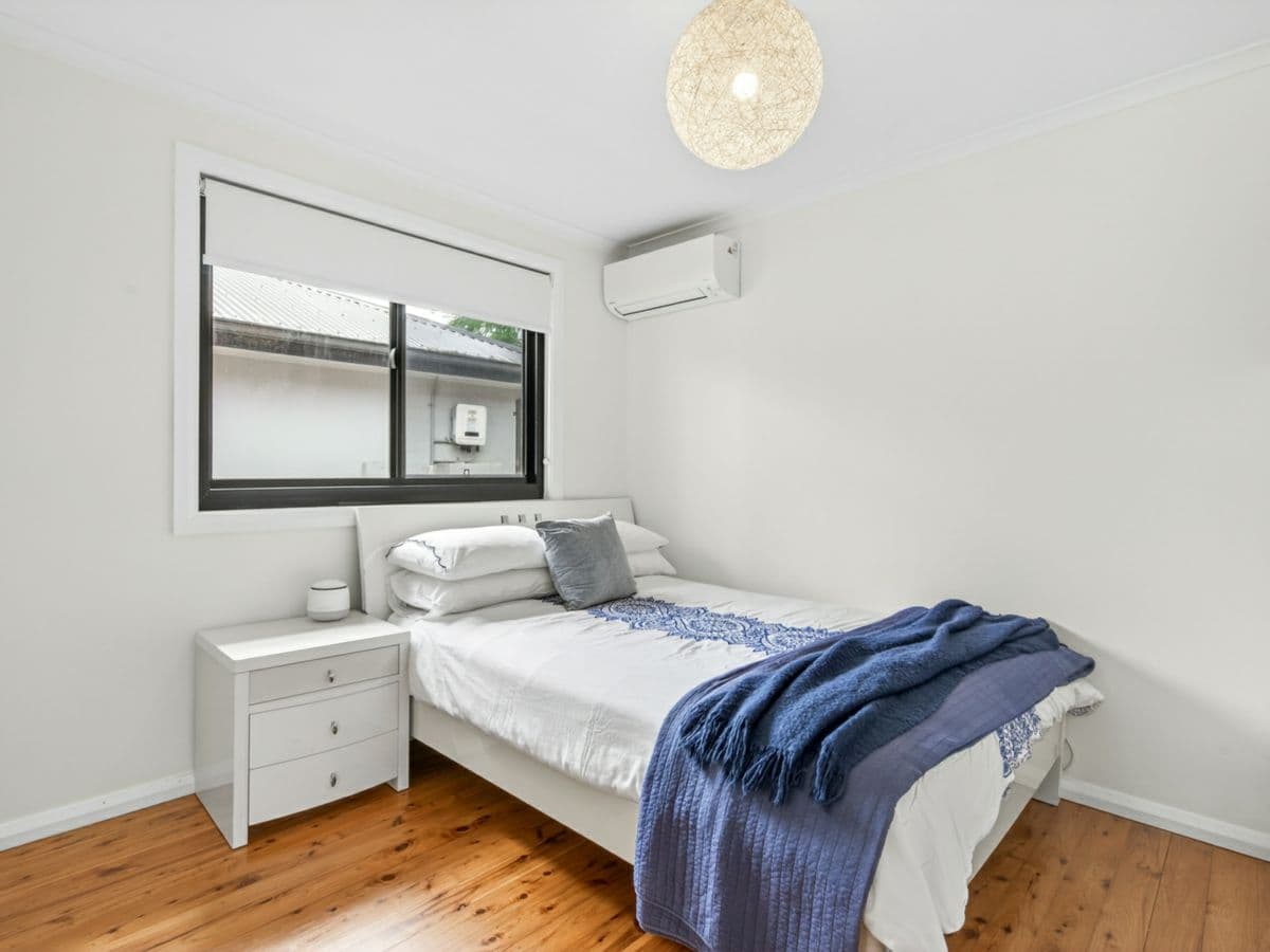 17 Sanders Crescent, KINGS LANGLEY, Kings Langley - Thumbnail 8
