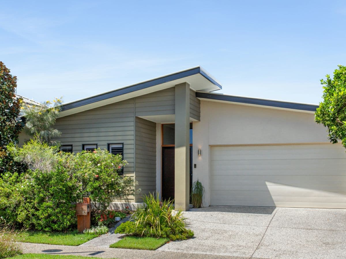 53 Birchgrove Circuit, BARINGA, Baringa - Image 1