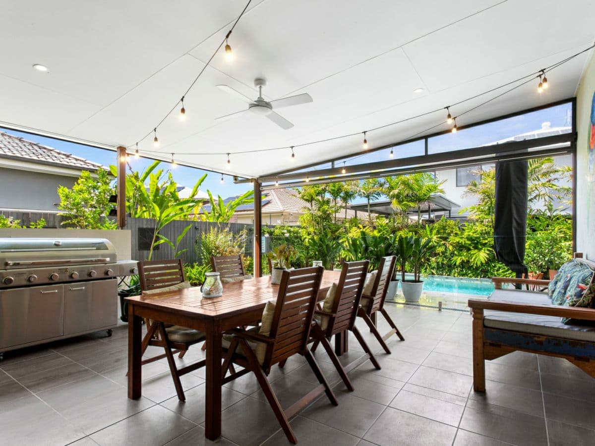 53 Birchgrove Circuit, BARINGA, Baringa - Thumbnail 3