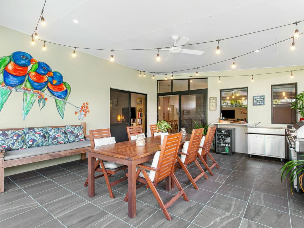 53 Birchgrove Circuit, BARINGA, Baringa - Thumbnail 7