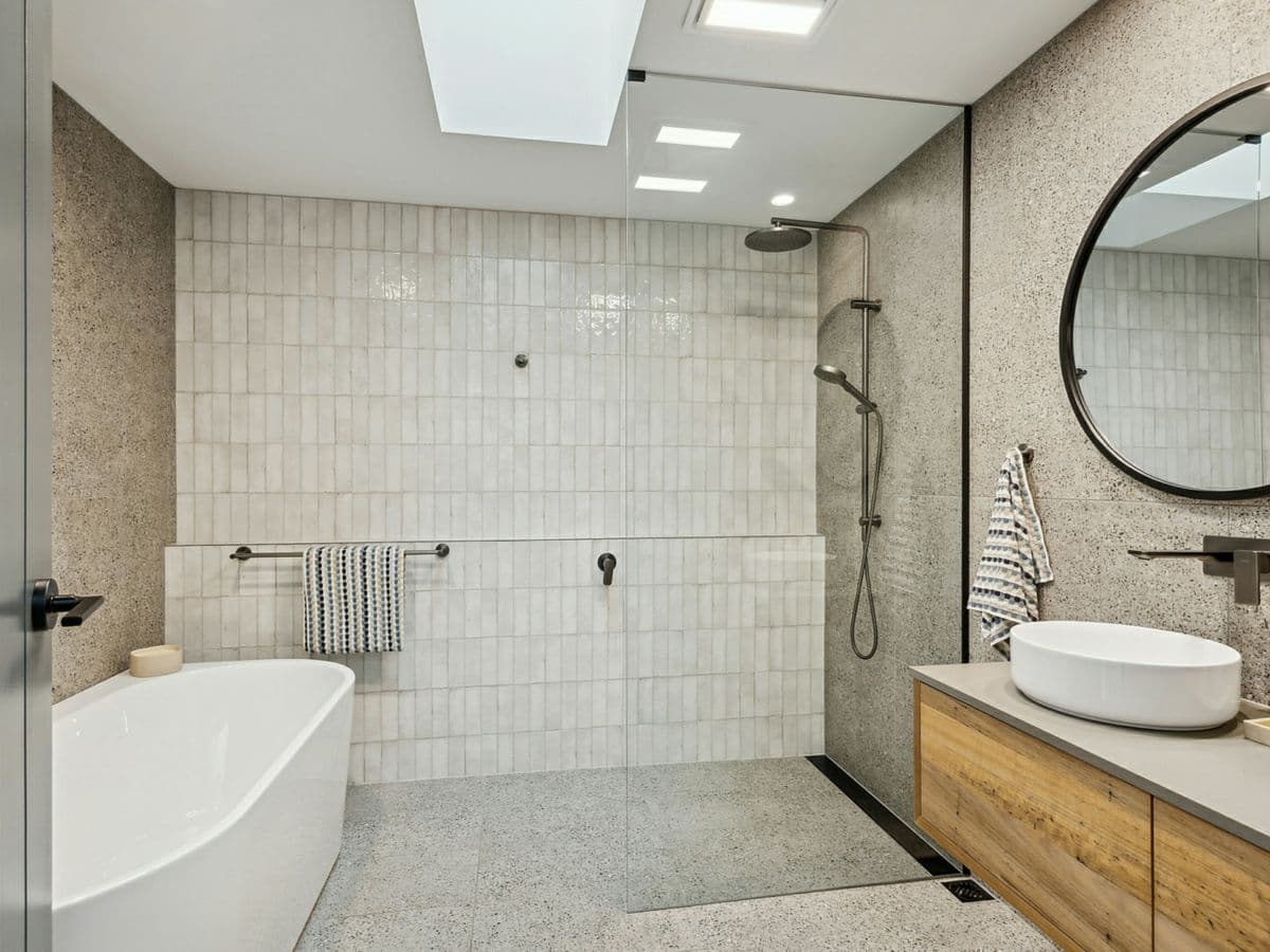 11 Colleen Street, BERKELEY VALE, Berkeley Vale - Thumbnail 4
