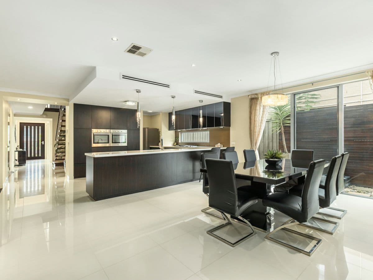 46 The Range Boulevard, CROYDON, Croydon - Thumbnail 4