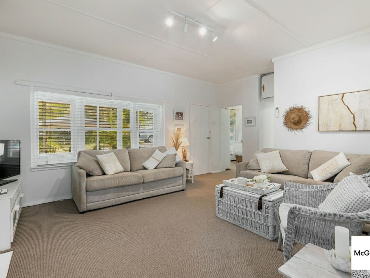 15 Jacaranda Avenue, BENDALONG, Bendalong - Thumbnail 3
