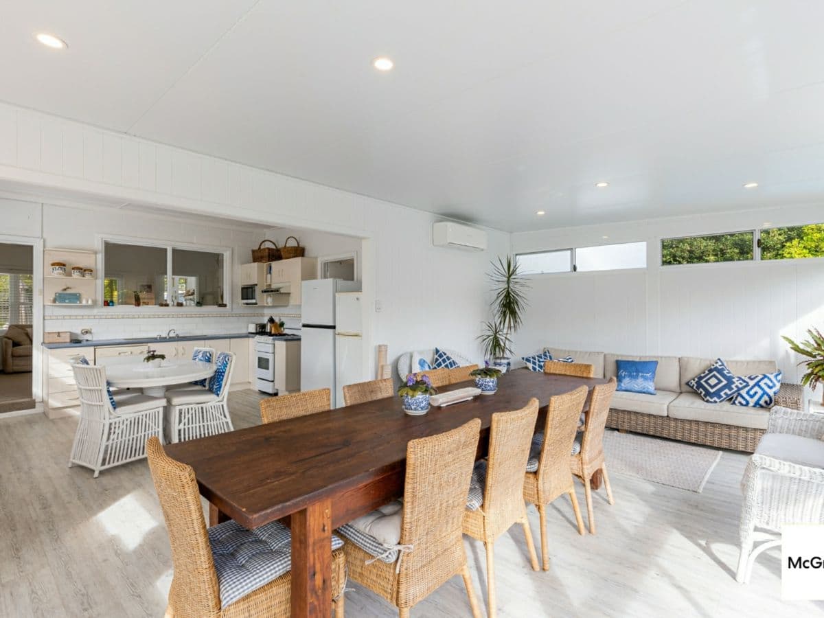 15 Jacaranda Avenue, BENDALONG, Bendalong - Thumbnail 5