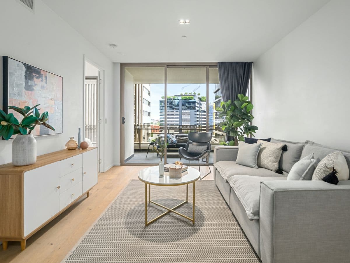 804/18 Longland Street, NEWSTEAD, Newstead - Thumbnail 3
