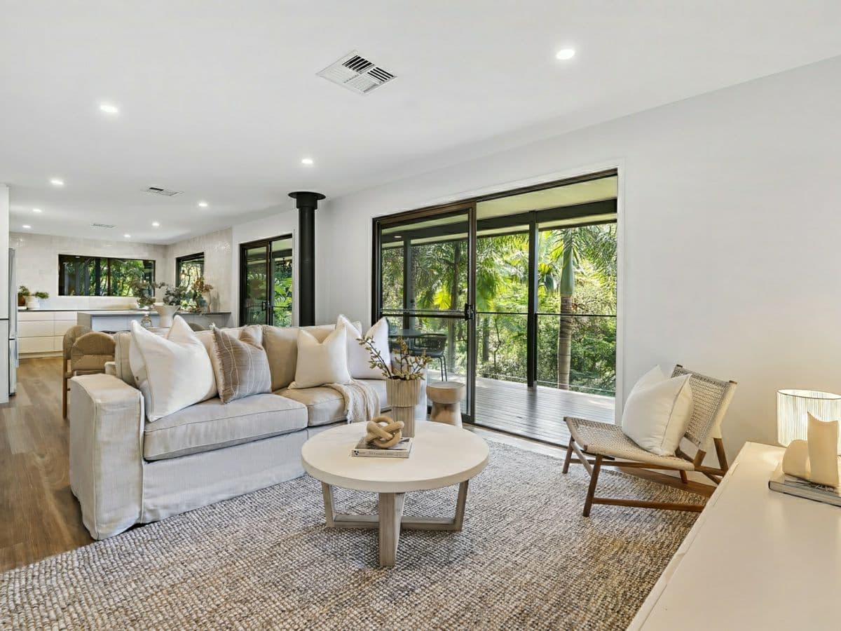 74 Youngs Drive, DOONAN, Doonan - Thumbnail 2