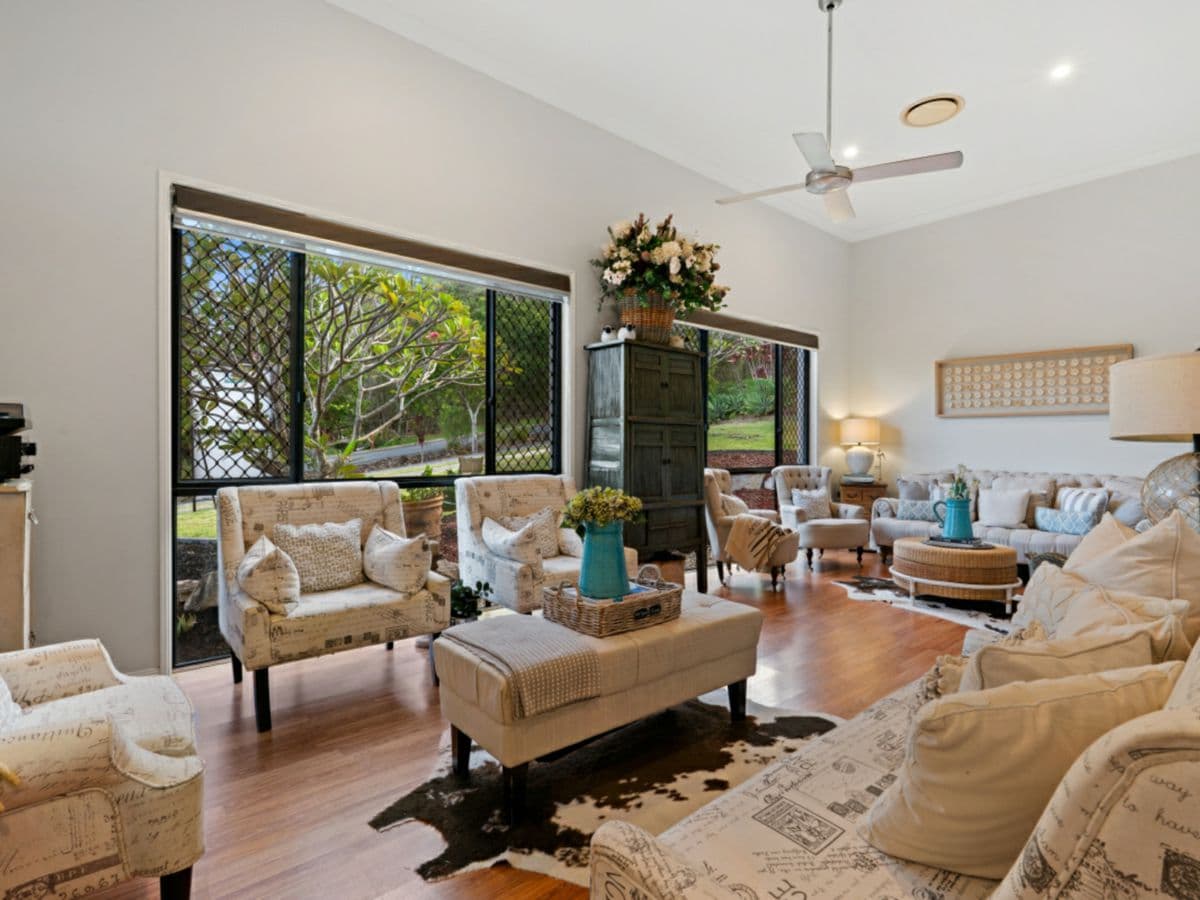 19 Observatory Drive, REEDY CREEK, Reedy Creek - Thumbnail 6