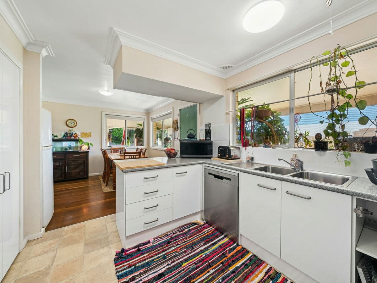 4 Fowler Close, PORT MACQUARIE, Port Macquarie - Thumbnail 4
