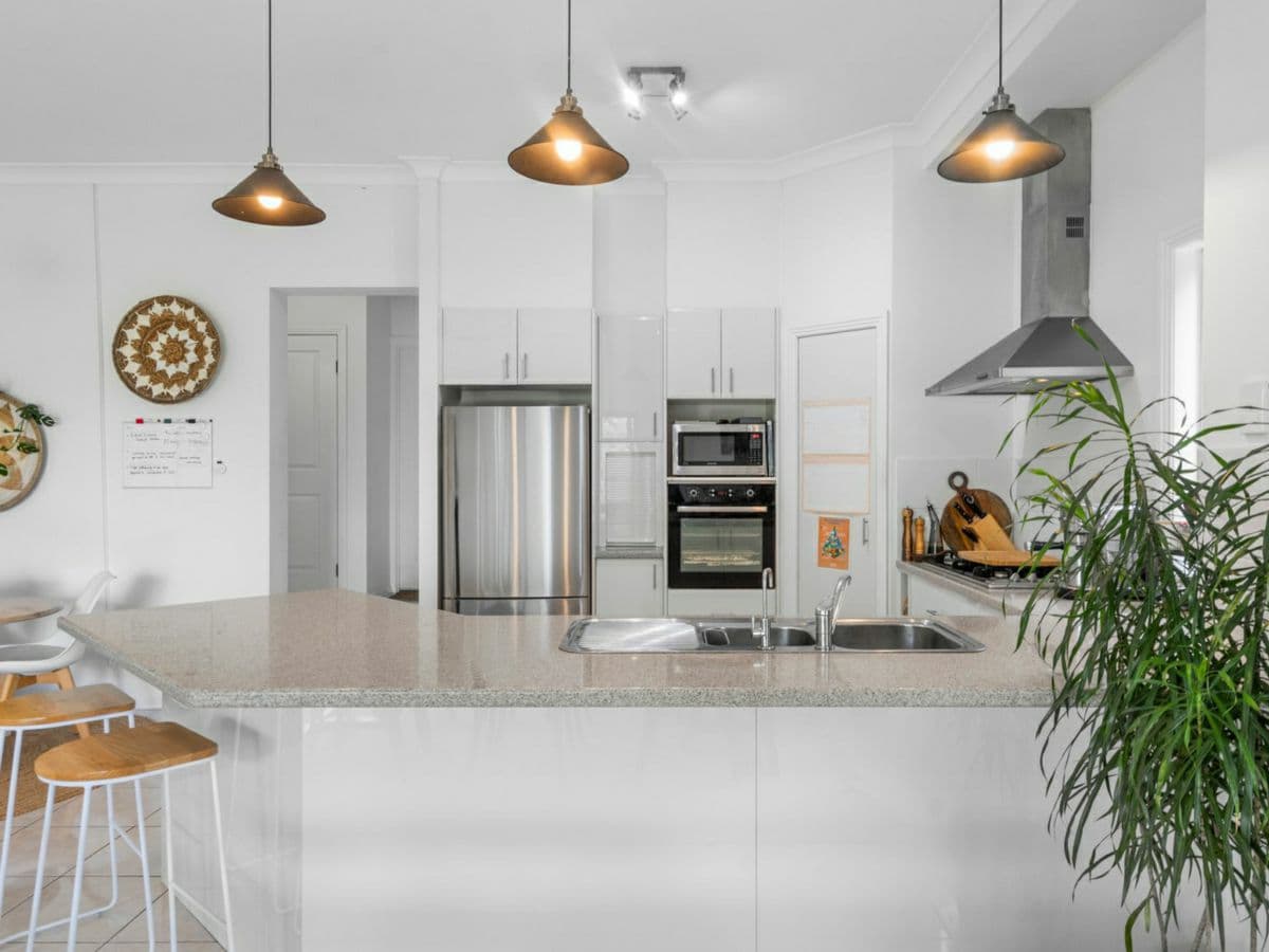 28 Cordyline Drive, REEDY CREEK, Reedy Creek - Thumbnail 8