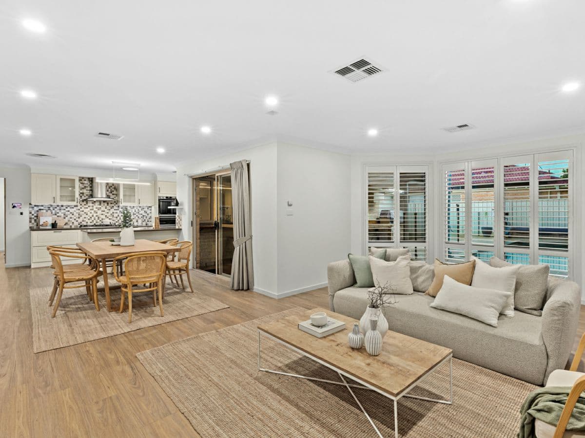41 Toomey Crescent, QUAKERS HILL, Quakers Hill - Thumbnail 4