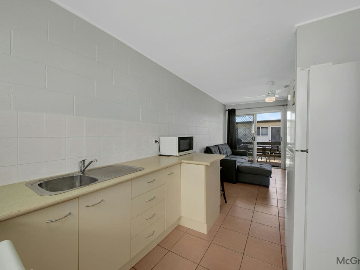 1-6/1 Side Street, WEST GLADSTONE, West Gladstone - Thumbnail 8