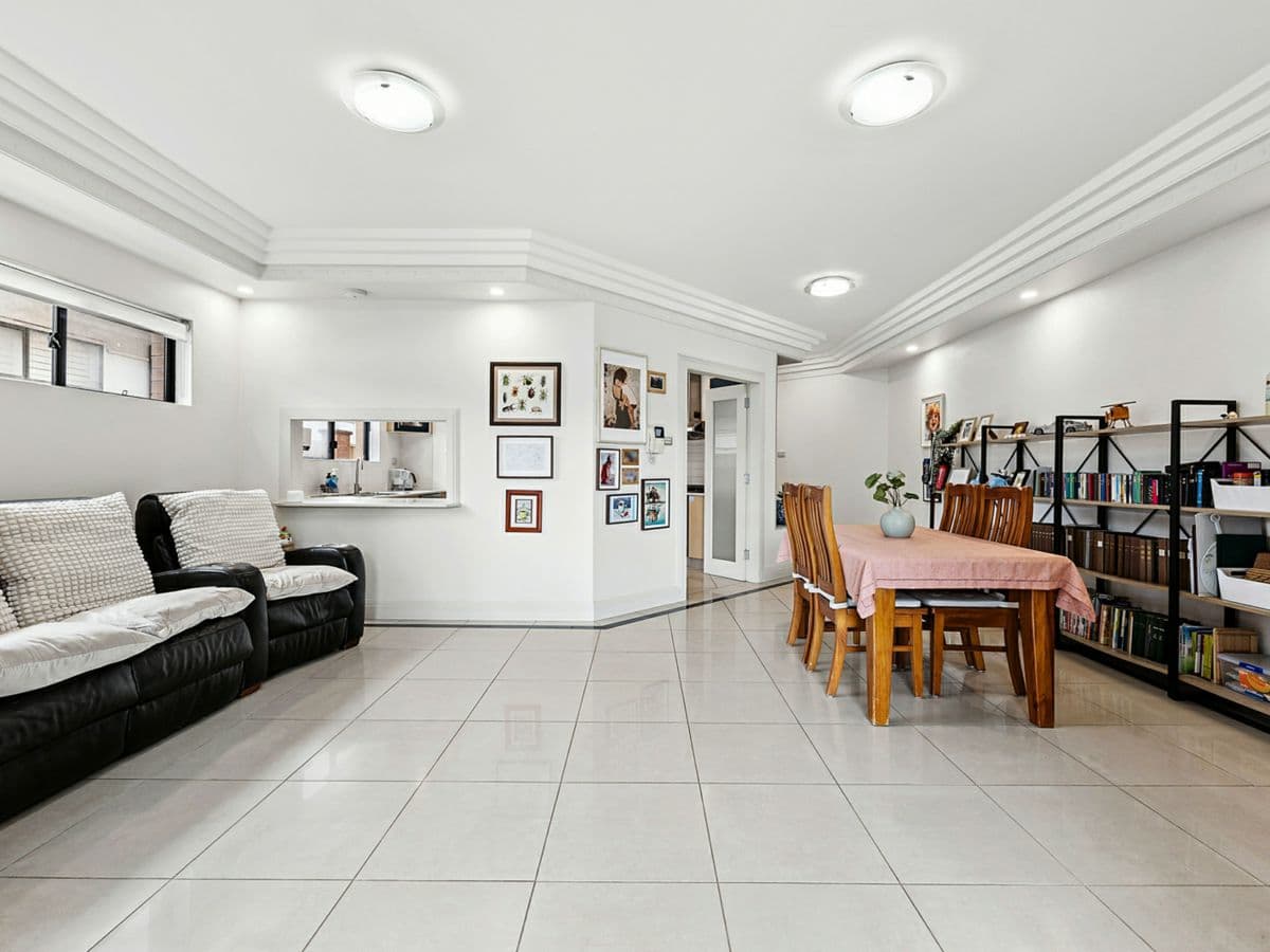 6A Rogers Street, ROSELANDS, Roselands - Thumbnail 2