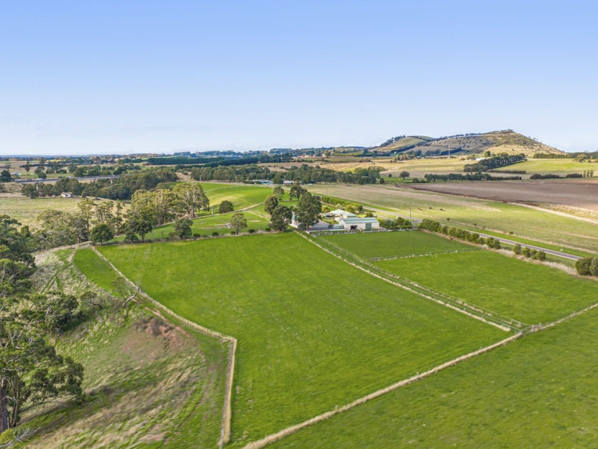 82 Mcguigans Road, MILLBROOK, Millbrook - Thumbnail 4