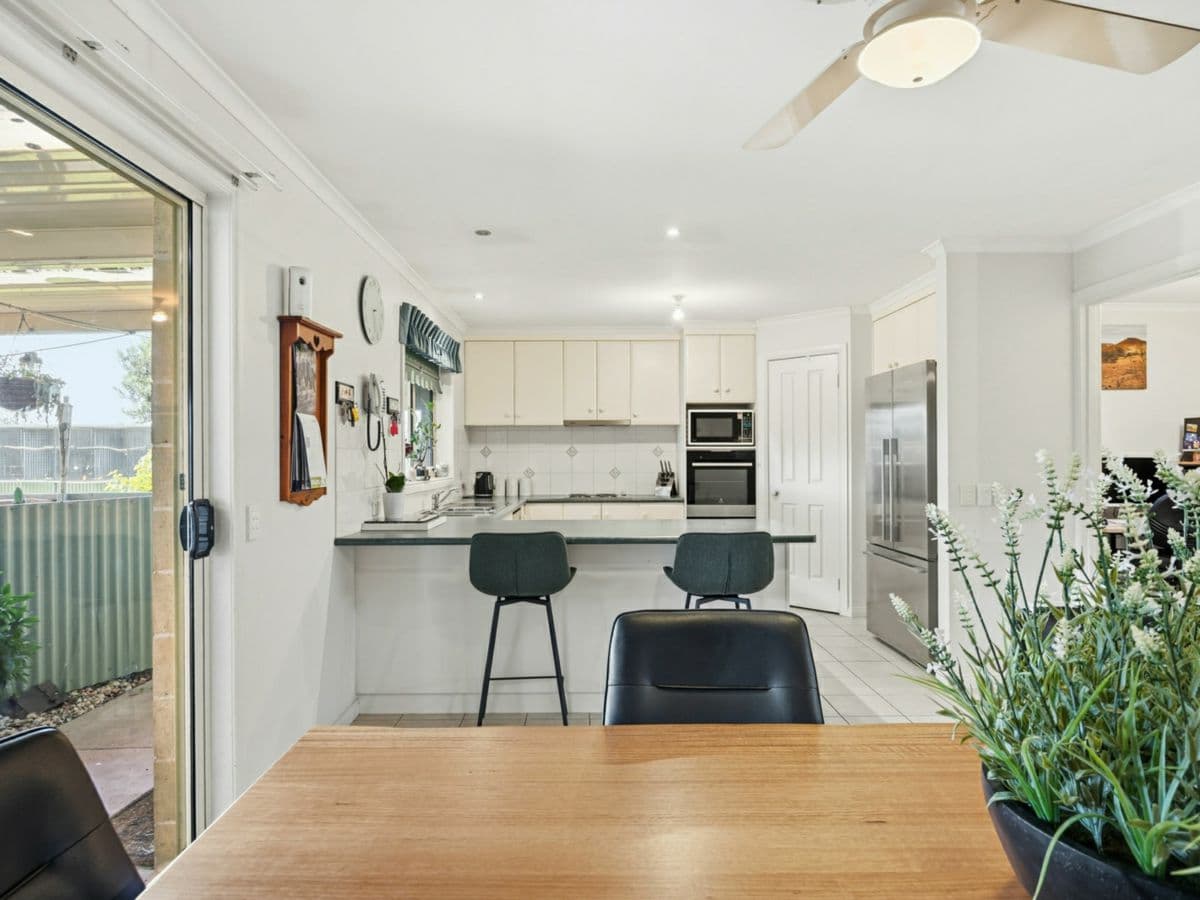 82 Mcguigans Road, MILLBROOK, Millbrook - Thumbnail 8