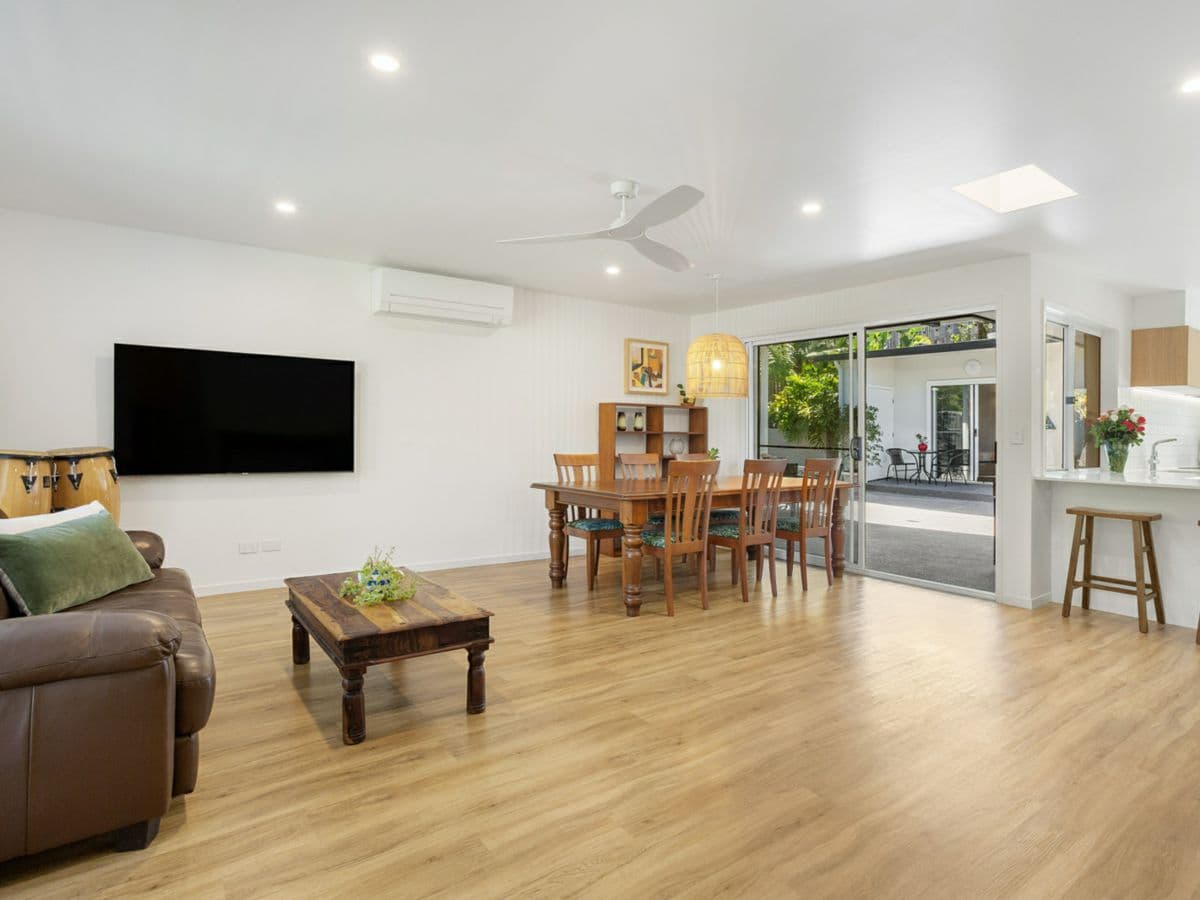 9 Billabong Court, CURRUMBIN WATERS, Currumbin Waters - Thumbnail 3