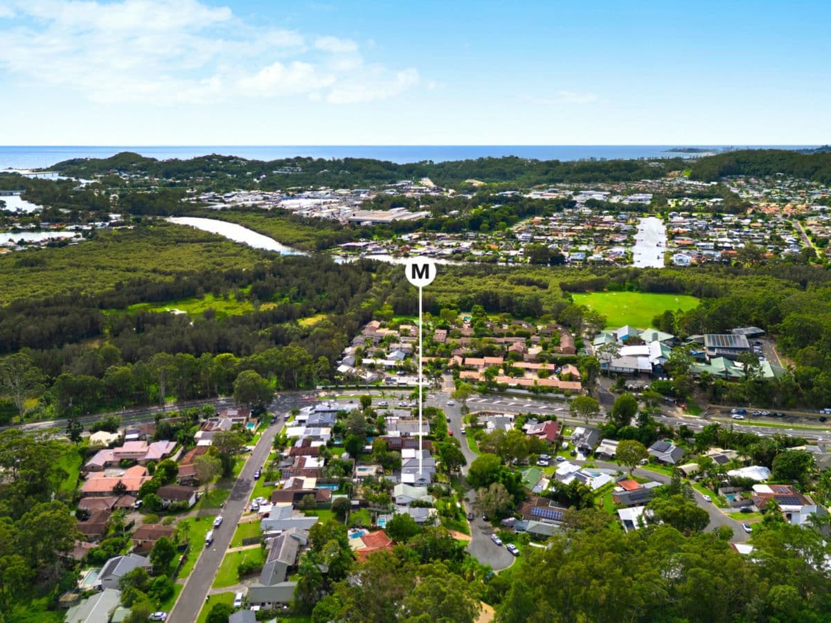 9 Billabong Court, CURRUMBIN WATERS, Currumbin Waters - Thumbnail 8