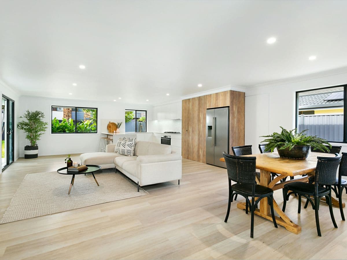 9 Rattan Court, ELANORA, Elanora - Thumbnail 3